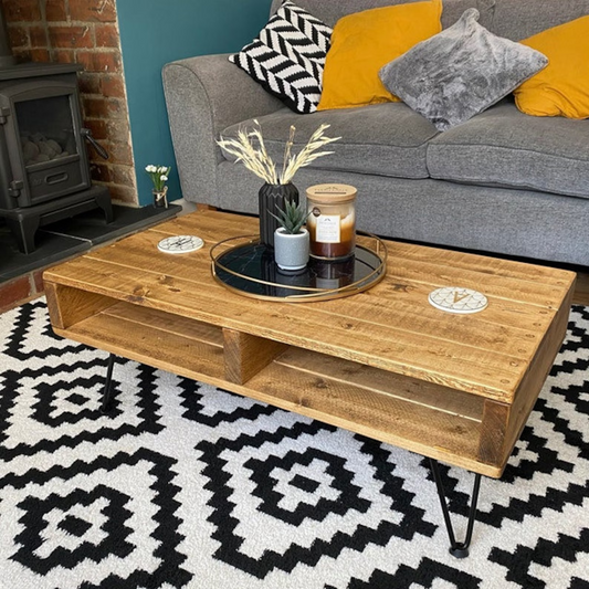 Rustic Reclaimed Wood Hairpin Leg Coffee Table - Pallet Style - **Free Delivery**