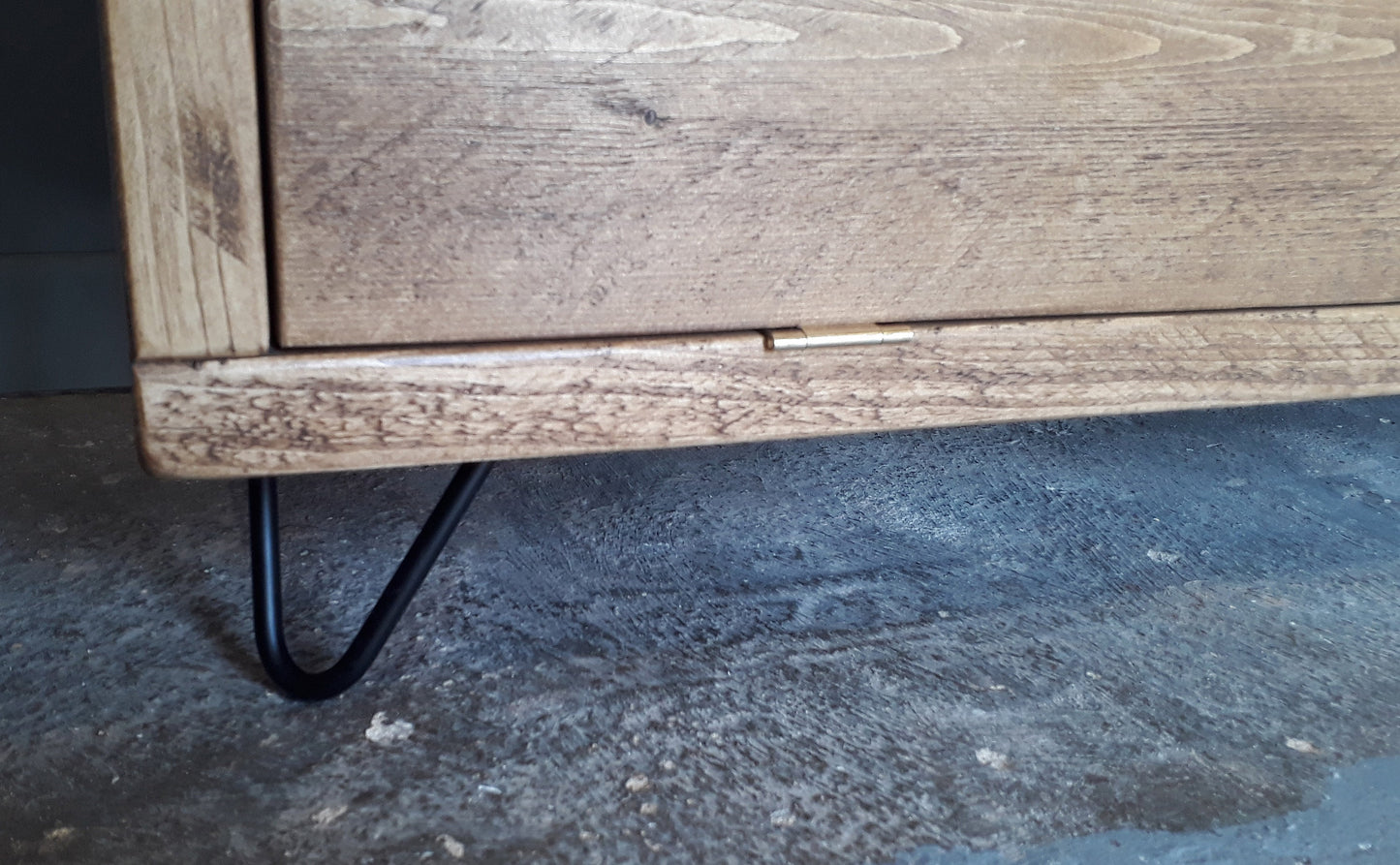 Reclaimed Retro TV Stand with shelf and bottom door - Hairpin Legs - Media Unit Bench **FREE SHIPPING**